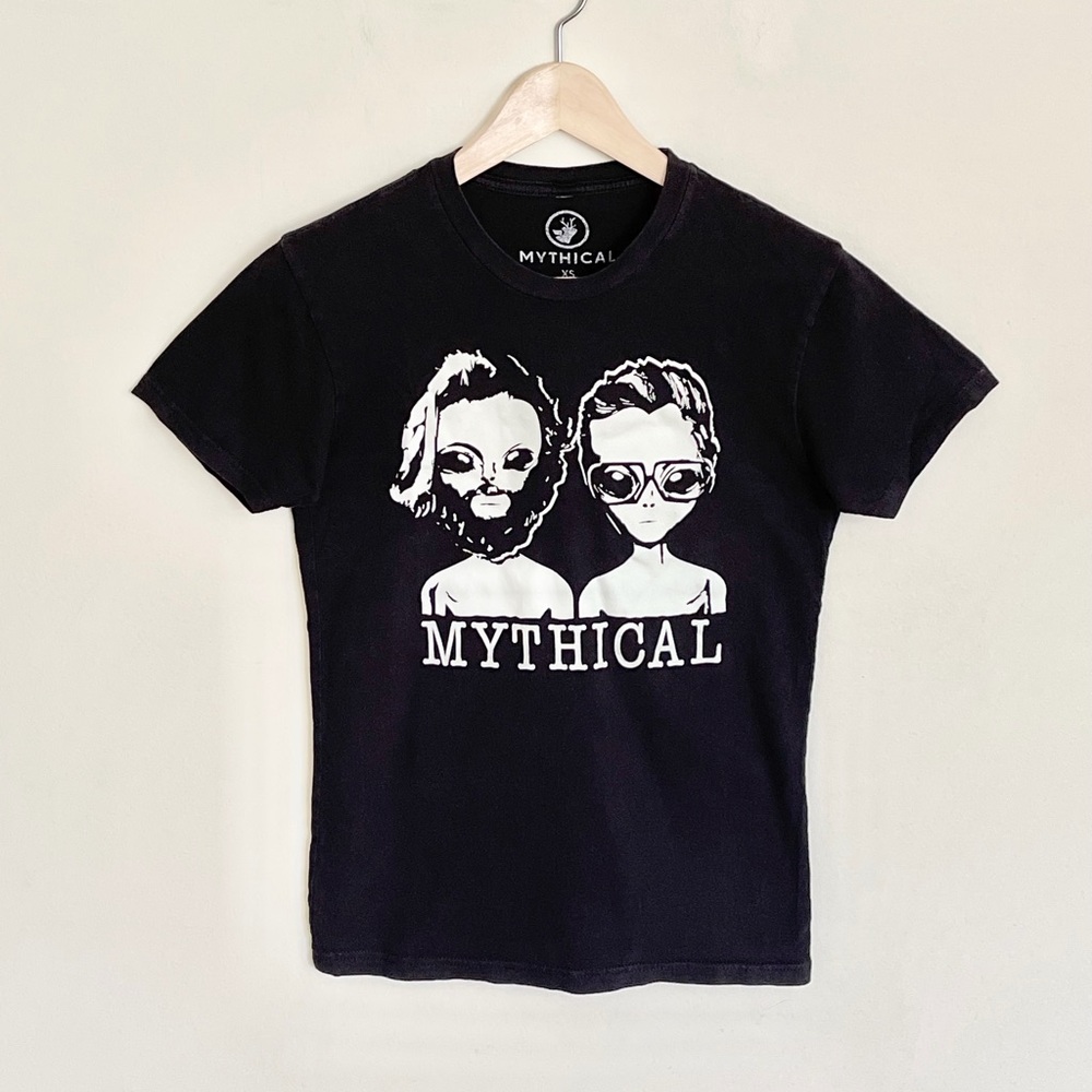 Invaders From Good Mythical Morning GITD Alien Graphic Black T Shirt Adult XS - Picture 3 of 9